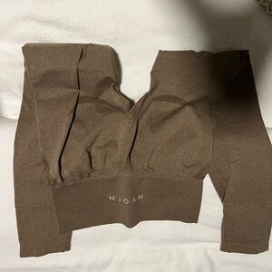 NVGTN brown workout set
